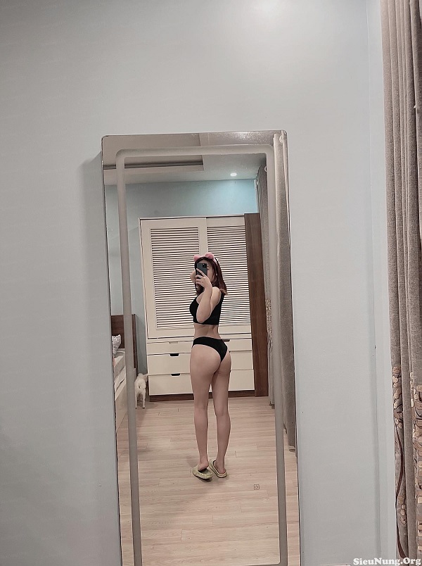Gái mông to ná thở cho anh em.